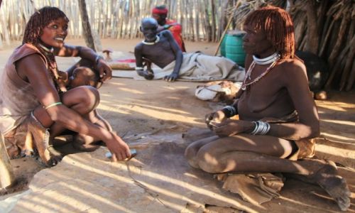 Zdjecie ETIOPIA / Dolina Omo / Wioska Labale / Codzienne ycie Hamerw