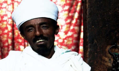 Zdjecie ETIOPIA / Lalibela / Koci Golgoty / Diakon, opiekun kluczy