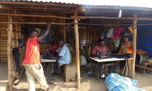 Zdjęcie ETIOPIA / Dolina Omo / Dzinka / Targ w Dżinka