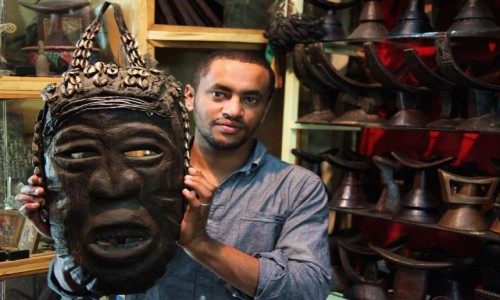 Zdjcie ETIOPIA / Addis Abeba / Merkato  / Kup pan mask...