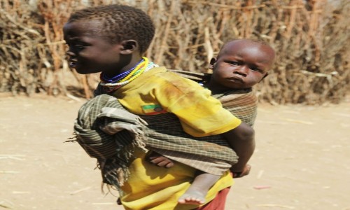 Zdjcie ETIOPIA / Dolina Omo / Wioskai plemienia Nyangatom / Wdrowcy