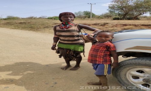 Zdjecie ETIOPIA / Dolina Omo / Turmi / W drodze do Turmi