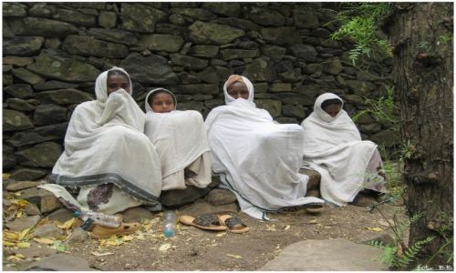 Zdjecie ETIOPIA / Gondar/Gonder / jw / Kobiety przed kościołem