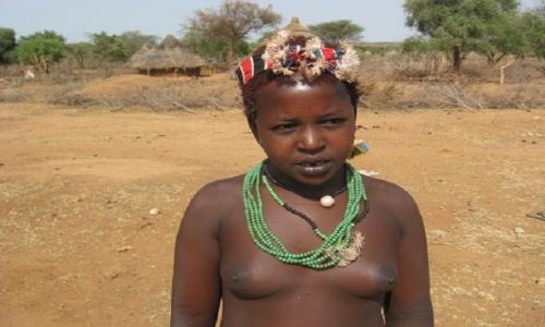 Zdjecie ETIOPIA / brak / Turmi / Dziewczyna z plemienia Hamer