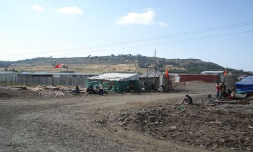 Zdjcie ETIOPIA / Amhara / trasa Gonder-Debark / Chiczycy buduj drogi