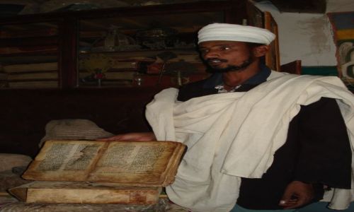 Zdjęcie ETIOPIA / Tigray / Yehe / Ksiądz z Yehe