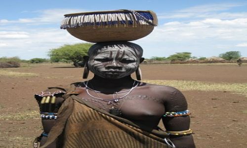 Zdjecie ETIOPIA / OMO VALLEY / Mago Park / BEAUTY OF MURSI