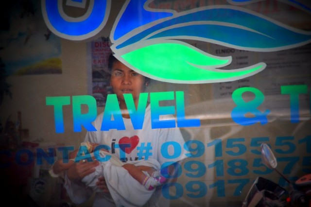 Zdj cia: El Nido, Palawan, Mama w pracy, FILIPINY Zdj cia: El Nido, Palawan, Mama w pracy, FILIPINY