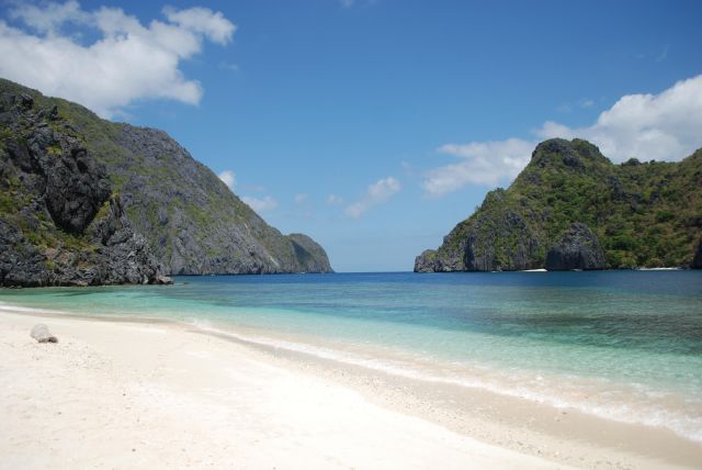 Zdjęcia: El Nido - Archipelag Bacuit, Palawan, Plaża na wyspie Tapiutan, FILIPINY Zdjęcia: El Nido - Archipelag Bacuit, Palawan, Plaża na wyspie Tapiutan, FILIPINY