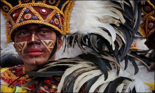 Zdjecie FILIPINY / Panay / Iloilo / Feria barw na Dinagyang 5