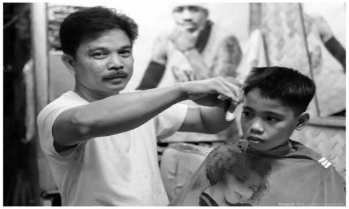 Zdjęcie FILIPINY / Palawan / Roxas / Haircut?