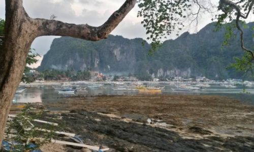 Zdjecie FILIPINY / Palawan / El Nido / Odpyw o zmierzchu