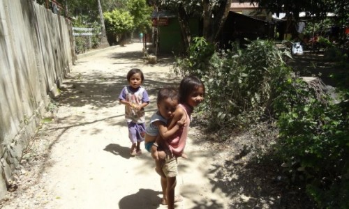 Zdjecie FILIPINY / Palawan / El Nido / filipiskie dzieci