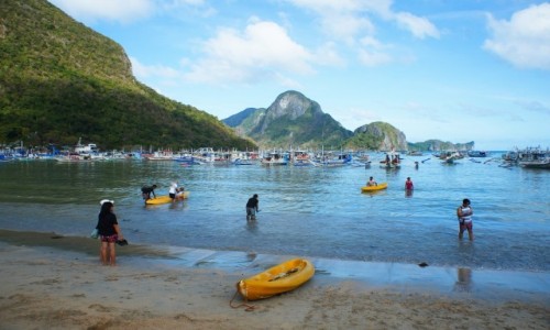 Zdjcie FILIPINY / Wyspa Palawan / Sabang / Kajakiem, a moe odzi