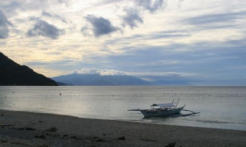 Zdjęcie FILIPINY / brak / Mindoro / Plaza niedaleko Puerto Galery__