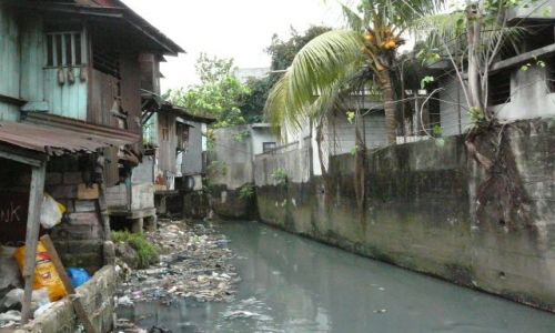 Zdjecie FILIPINY / Luzon / Manila / osiedle