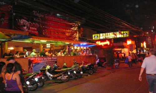Zdjecie FILIPINY / Luzon /  Angeles / Doborowe towarzystwo