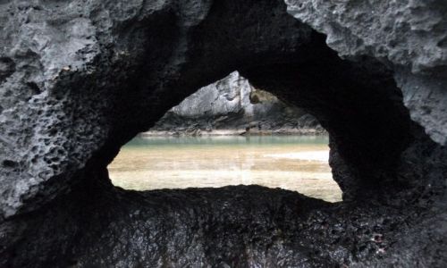 Zdjcie FILIPINY / Palawan / Miniloc Island / ... wejcie do maej laguny ....