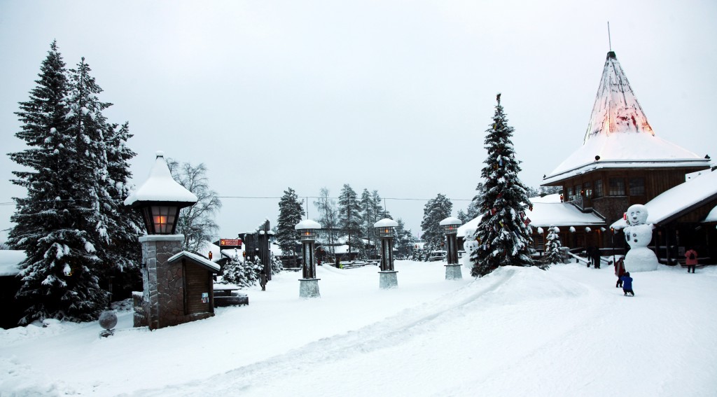 Zdjęcia: Rovaniemi, Laponia, Z wizytą w wiosce św. Mikołaja, FINLANDIA Zdjęcia: Rovaniemi, Laponia, Z wizytą w wiosce św. Mikołaja, FINLANDIA