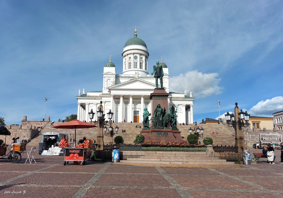 Zdjęcia: Plac Senacki., Helsinki., Katedra i Pomnik cara Aleksandra II., FINLANDIA Zdjęcia: Plac Senacki., Helsinki., Katedra i Pomnik cara Aleksandra II., FINLANDIA