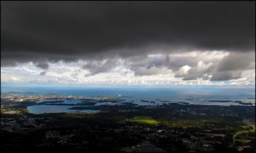 Zdjecie FINLANDIA / Poudniowa Finlandia / Helsinki / Chmury nad Helsinkami