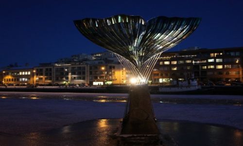 Zdjcie FINLANDIA / Turku / Rzeka Aurajoki / Plusk