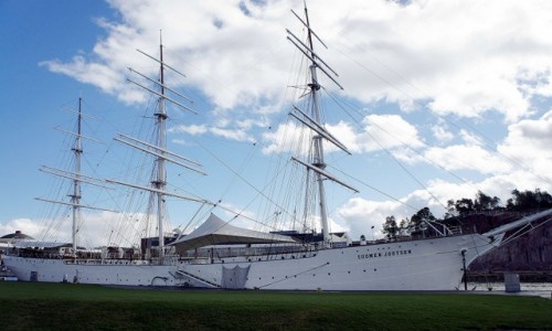 Zdjęcie FINLANDIA / Turku / Port / Suomen Joutsen, czyli Fiński łabędź. Fregata, obecnie okręt-muzeum