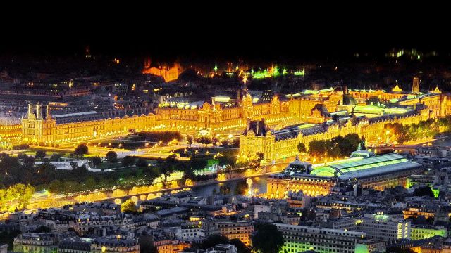 Zdjęcia: Paris, Ile-de-France, Louvre wieczorem z wieży, FRANCJA Zdjęcia: Paris, Ile-de-France, Louvre wieczorem z wieży, FRANCJA