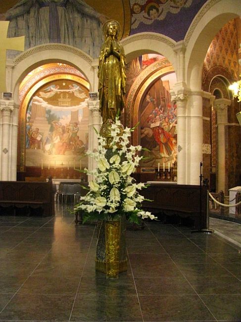 Zdjęcia: Lourdes, Środkowe Pireneje, bazylika Matki Boskiej Różańcowej, FRANCJA Zdjęcia: Lourdes, Środkowe Pireneje, bazylika Matki Boskiej Różańcowej, FRANCJA