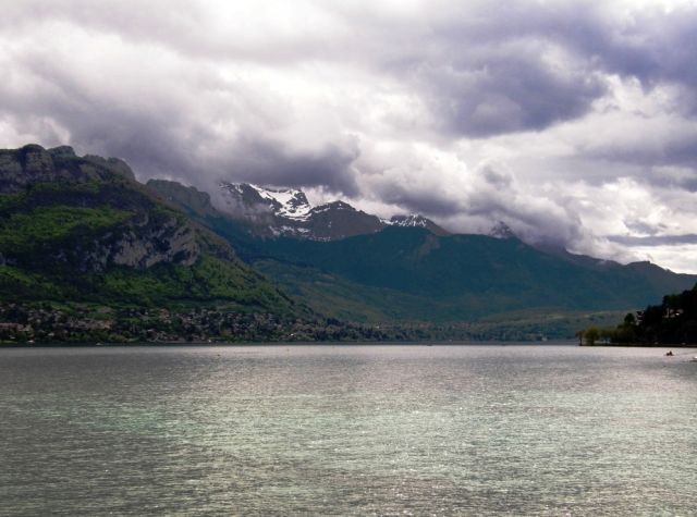 Zdjęcia: Annecy, Górna Sabaudia, Jezioro Annecy, FRANCJA Zdjęcia: Annecy, Górna Sabaudia, Jezioro Annecy, FRANCJA