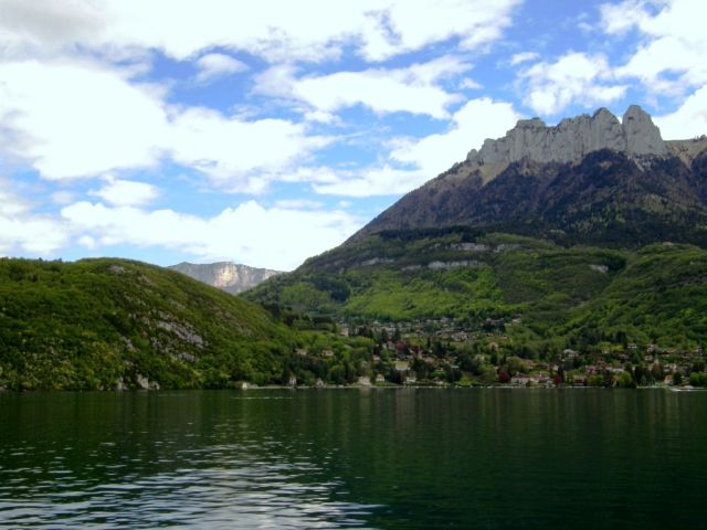 Zdjęcia: Annecy, Górna Sabaudia, Jezioro Annecy, FRANCJA Zdjęcia: Annecy, Górna Sabaudia, Jezioro Annecy, FRANCJA