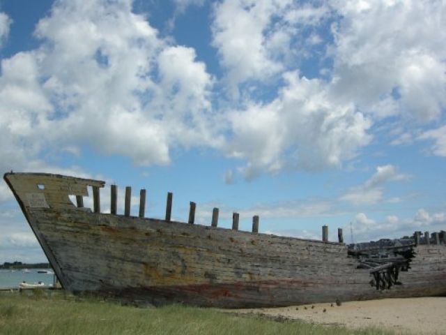 Zdjęcia: Plaża niedaleko Etel, Bretania, Porzucone, FRANCJA Zdjęcia: Plaża niedaleko Etel, Bretania, Porzucone, FRANCJA