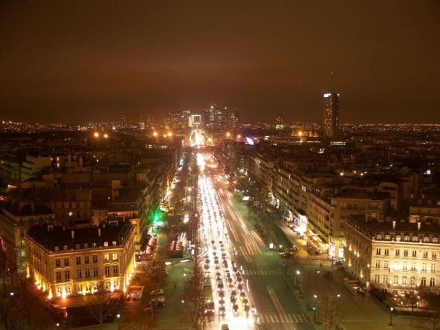 Zdjęcia: Paryż, Paryż, Jeszcze jeden widok z łuku.. , FRANCJA Zdjęcia: Paryż, Paryż, Jeszcze jeden widok z łuku.. , FRANCJA