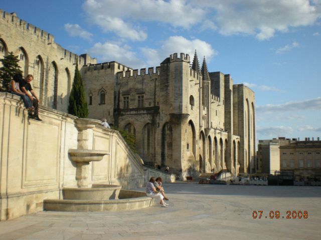 Zdjęcia: Avignon, prowansja, Stara urocza siedziba papieska w Avinion, FRANCJA Zdjęcia: Avignon, prowansja, Stara urocza siedziba papieska w Avinion, FRANCJA