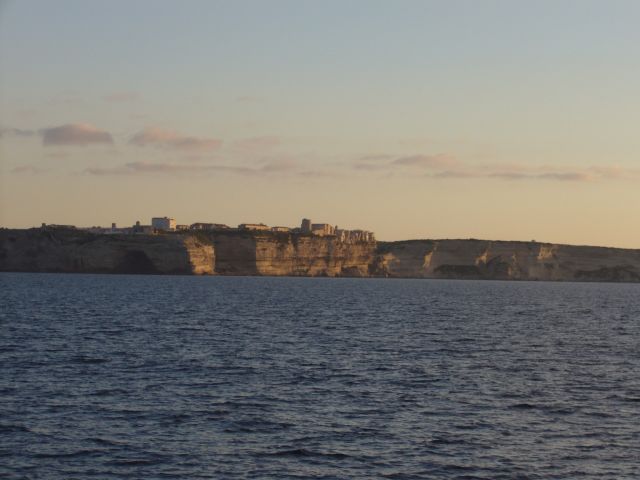 Zdjęcia: Bonifacio, Korsyka, Miasto na skale, FRANCJA Zdjęcia: Bonifacio, Korsyka, Miasto na skale, FRANCJA