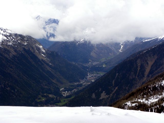 Zdjęcia: Chamonix, Rodan Alpy, Spod chmur, FRANCJA Zdjęcia: Chamonix, Rodan Alpy, Spod chmur, FRANCJA