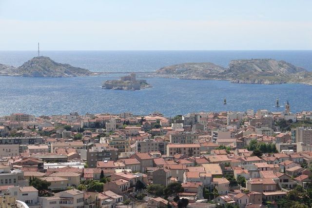 Zdjęcia: wzgórze La Garde, widok na Marsylię, FRANCJA Zdjęcia: wzgórze La Garde, widok na Marsylię, FRANCJA
