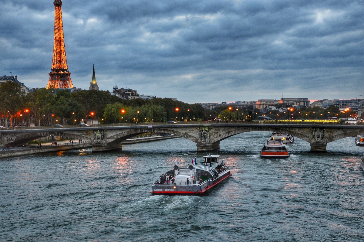 Zdjęcia: PARYŻ, A kiedy dzień powoli kończy się..., FRANCJA Zdjęcia: PARYŻ, A kiedy dzień powoli kończy się..., FRANCJA