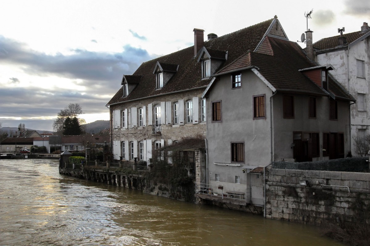 Zdjęcia: Quingey, Burgundia-Franche-Comté, Urokliwe miasteczko, FRANCJA Zdjęcia: Quingey, Burgundia-Franche-Comté, Urokliwe miasteczko, FRANCJA