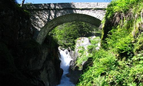Zdjecie FRANCJA / ok. Cauterets / Pireneje francuskie / most hiszpaski