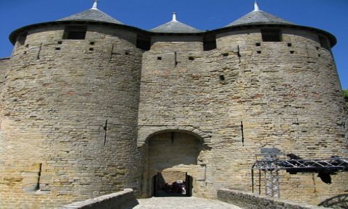 Zdjcie FRANCJA / Gaskonia / Carcassonne / mury obronne