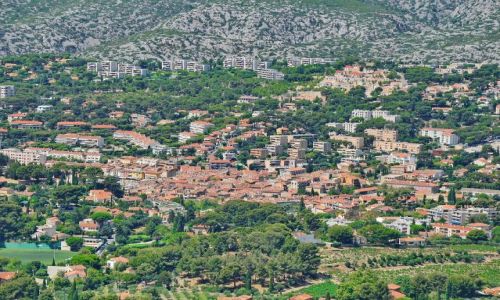 Zdjęcie FRANCJA / Prowansja / Calanques / Śródmieście Cassis - widok z gór Calanques
