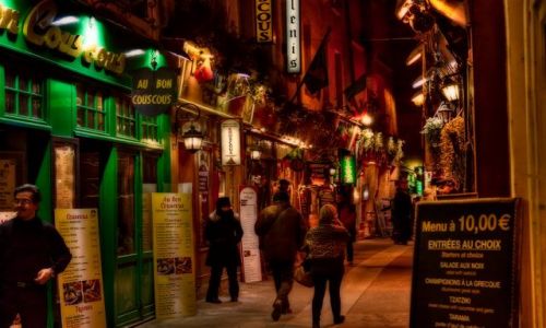 Zdjecie FRANCJA / Paris / Paris street / The picturesque streets of Paris by night KONKURS