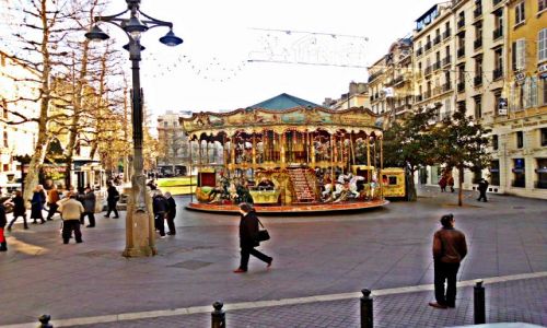 Zdjęcie FRANCJA / Marsylia / Okolice Starego Portu / Typowa francuska carousel