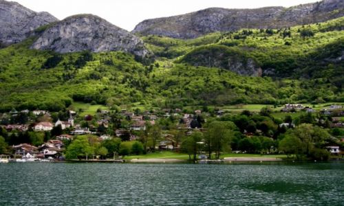 Zdjcie FRANCJA / Grna Sabaudia / Annecy / Osada nad jeziorem Annecy