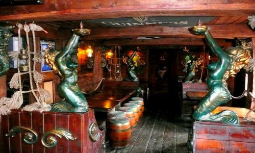 Zdjęcie FRANCJA / Cale / Cale / Tawerna Piratów