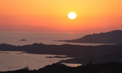 Zdjęcie FRANCJA / Korsyka / okolice Bonifacio / zachód słońca