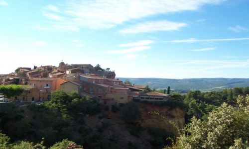 Zdjęcie FRANCJA / Prowansja / Roussillon miasteczko / Roussillon miasteczko