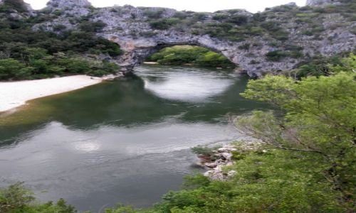 Zdjęcie FRANCJA / Kraina Ardeche / rzeka Ardeche / Most Pont d