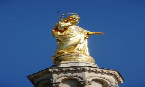Zdjecie FRANCJA / Prowansja / Awinion / Figura Notre Dame des Doms